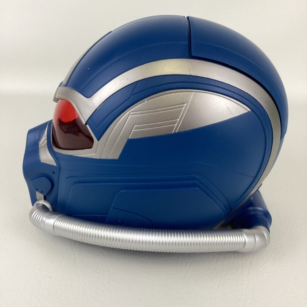 Marvel Captain America Brave New World Flight Helmet Replica Popcorn Bucket - Picture 5 of 8